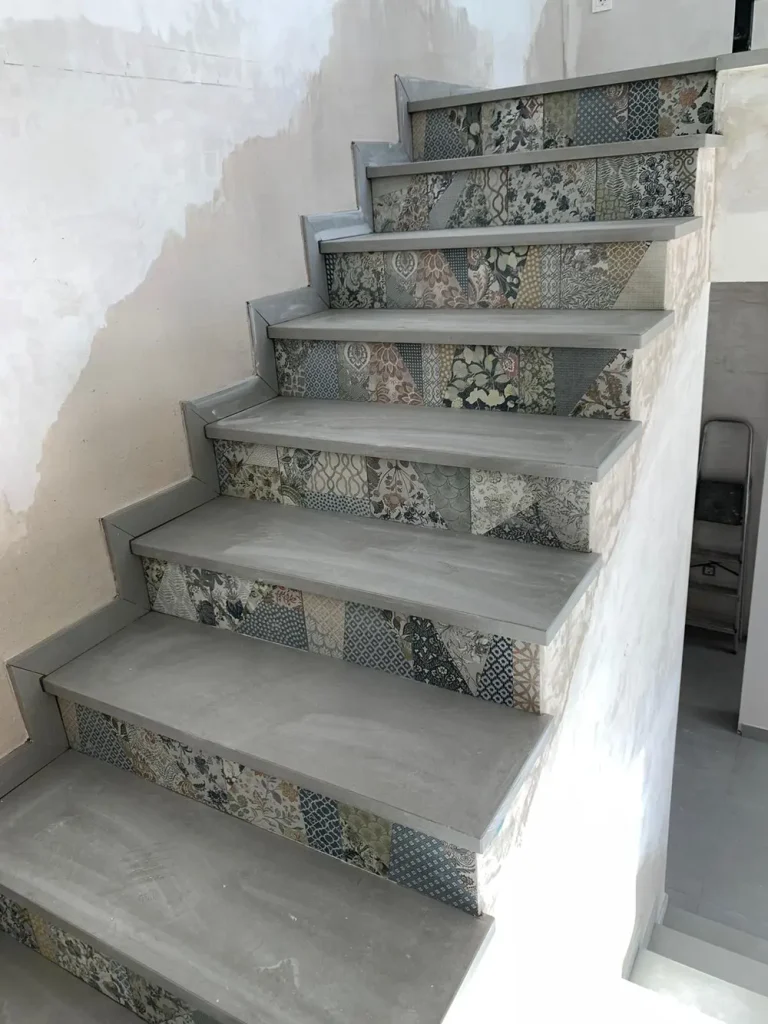 Escaleras porcelanico estilo Bohemio