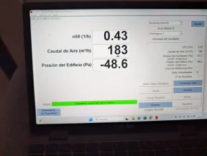 Resultados óptimos de la prueba Blower Door